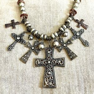 🌿Multi Cross Statement Necklace